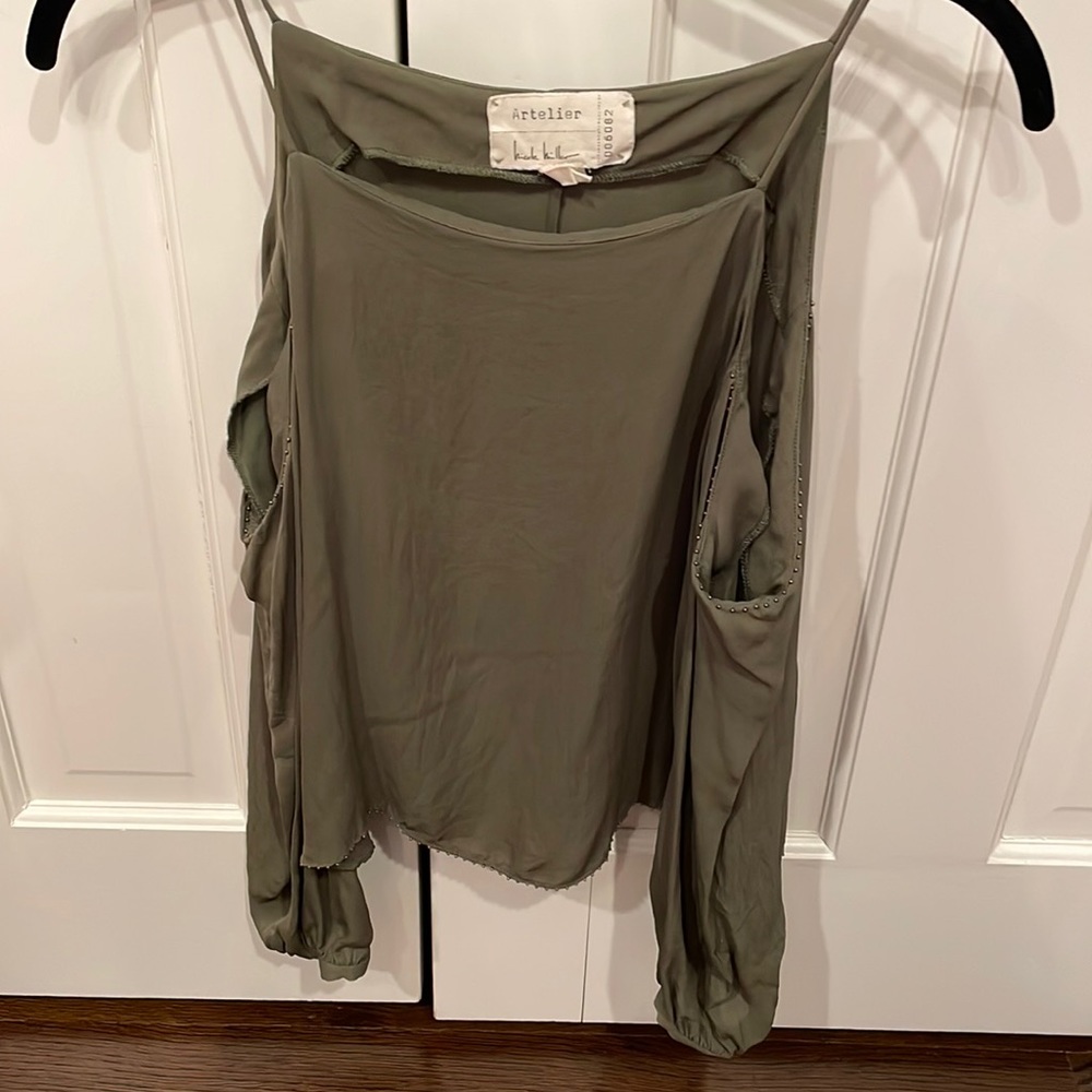 Artelier open shoulder blouse